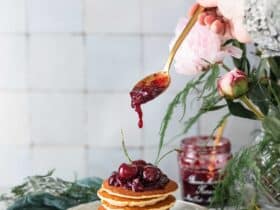 La confiture fraise est un délice fruité et sucré !
